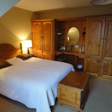 Bambury'S Guesthouse دينغل الغرفة الصورة