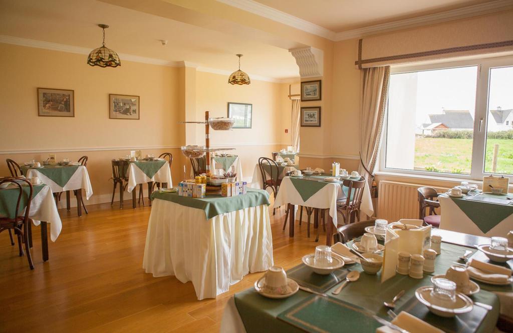 Bambury'S Guesthouse دينغل المظهر الخارجي الصورة